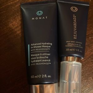 Monat t travel size